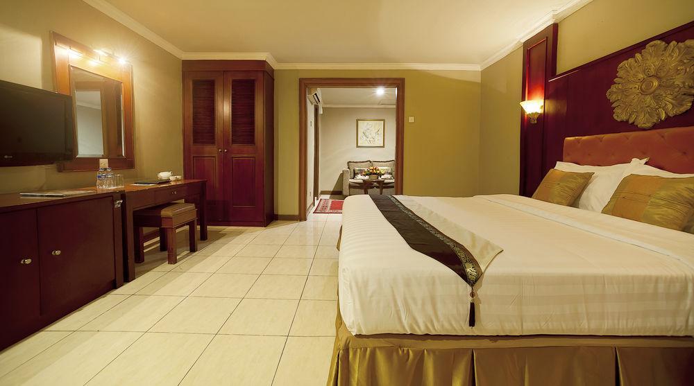 Olympic Hotel Jakarta Exterior foto