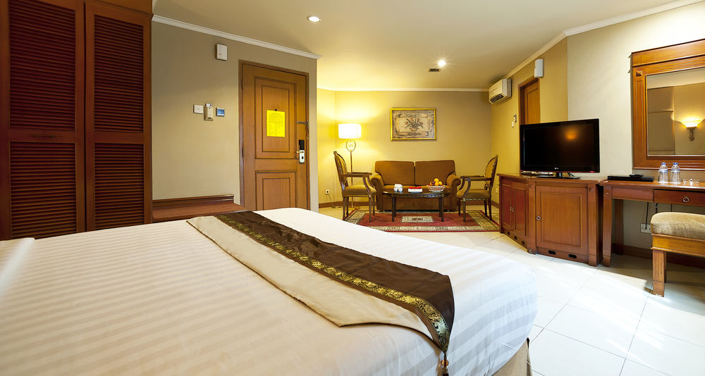 Olympic Hotel Jakarta Exterior foto
